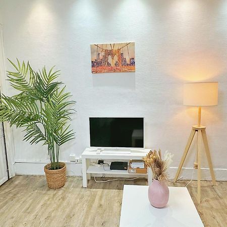 2 Minutes Metro Pasteur Paris 15Th Cosy Apartment Free Parking Esterno foto